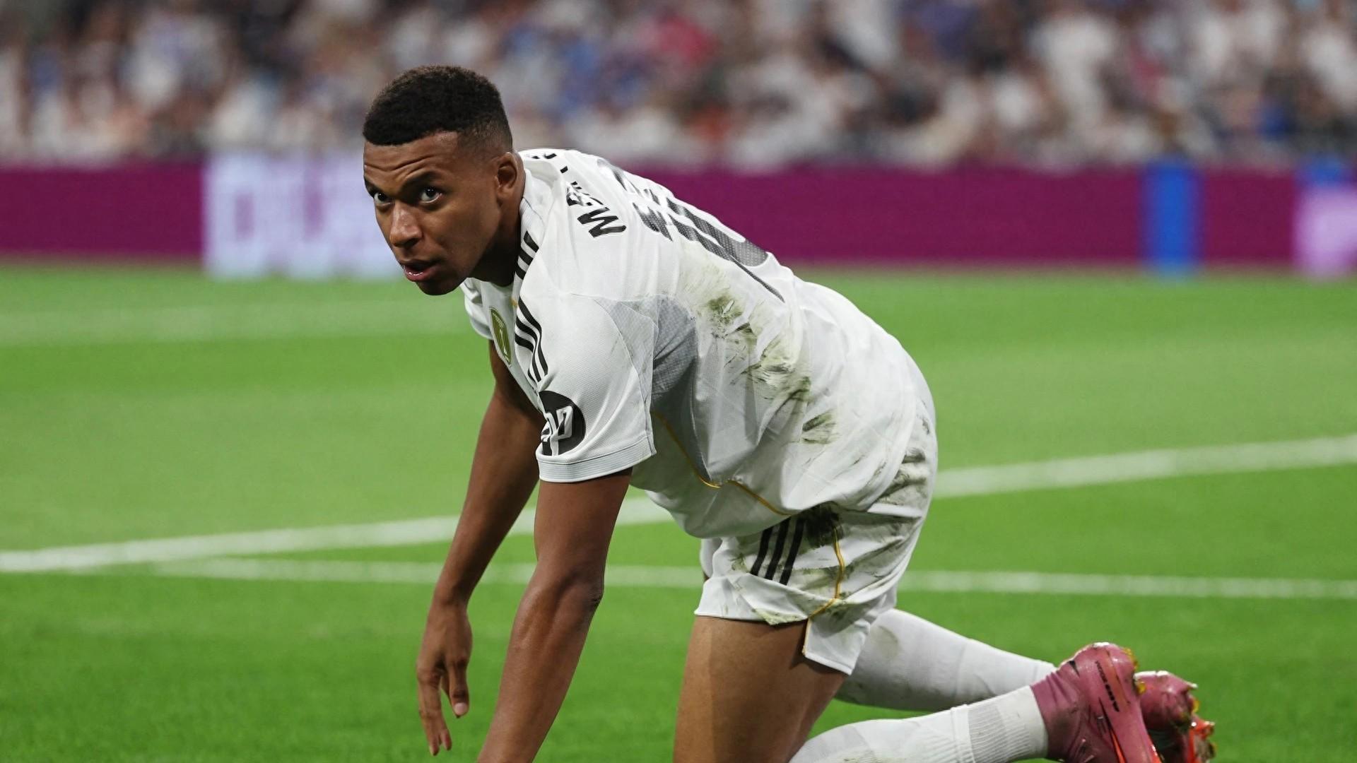 姆巴佩在比赛中的一个片段在网上疯传，球迷：他又升级了